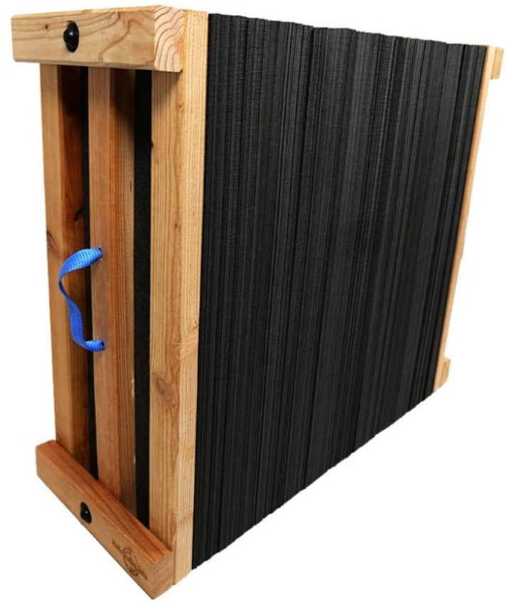 Lamellierte Zielscheibe mit Gewindestange in 65x65x30 cm